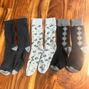 Hane's Men's 3 pairs casual dress socks size 8-9 EUC